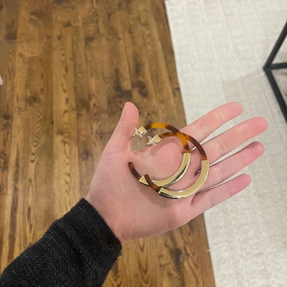 BaubleBar Jewelry - BaubleBar Tortoise Earrings